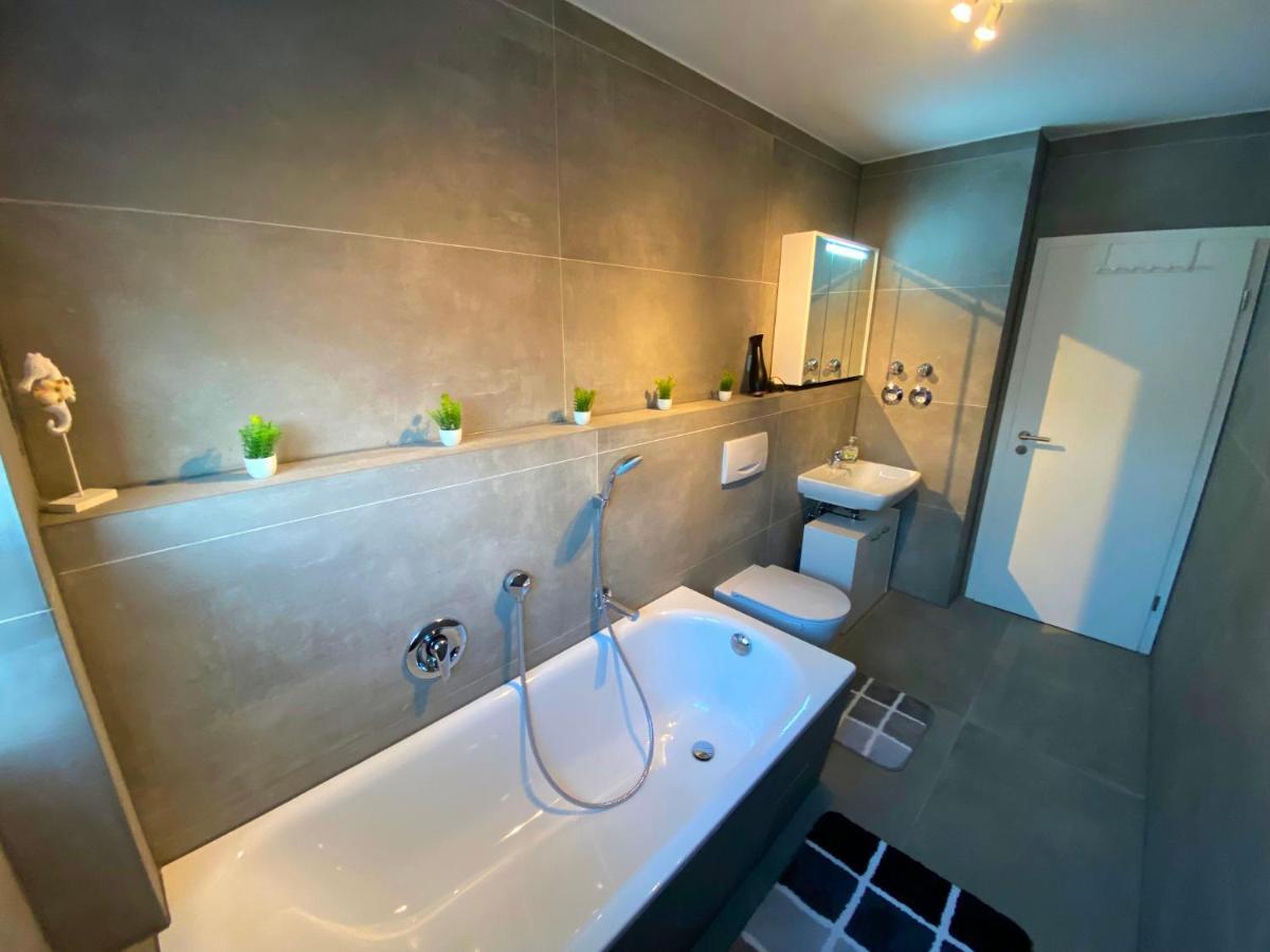 Ferienwohnung Augsburg 1 Екстер'єр фото